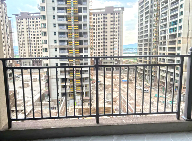 云南瀘西錦輝翡翠住宅項(xiàng)目<a href=http://m.eternity3.com.cn target=_blank class=infotextkey>鋅鋼欄桿</a>工程