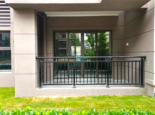 安徽馬鞍山碧桂園公園上城<a href=http://m.eternity3.com.cn target=_blank class=infotextkey>陽臺護欄</a>案例 安徽馬鞍山碧桂園公園上城陽臺護欄案例
