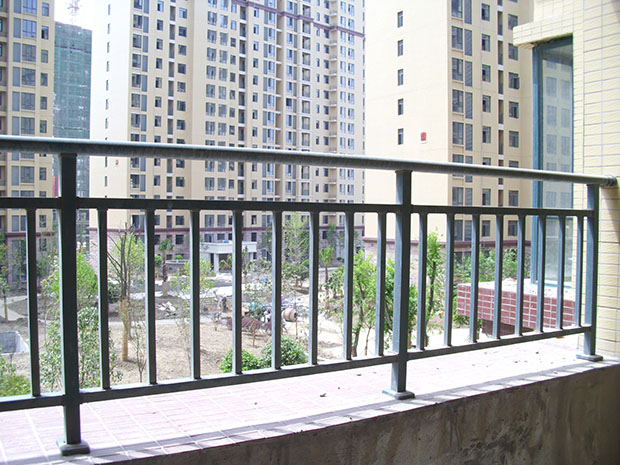 組裝式鋅鋼<a href=http://m.eternity3.com.cn target=_blank class=infotextkey>護欄廠家</a>生產(chǎn)哪類產(chǎn)品