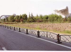 鋅鋼道路護(hù)欄的發(fā)展方向解析